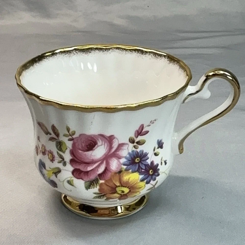 Vtg Pink English Rose Teacup Saucer Royal Ardalt‎ England Grandmillenial